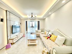 乐山市中白燕路手慢无 五洲汉唐温馨大三房首租 紧邻通江小学 价格可谈出租房源真实图片