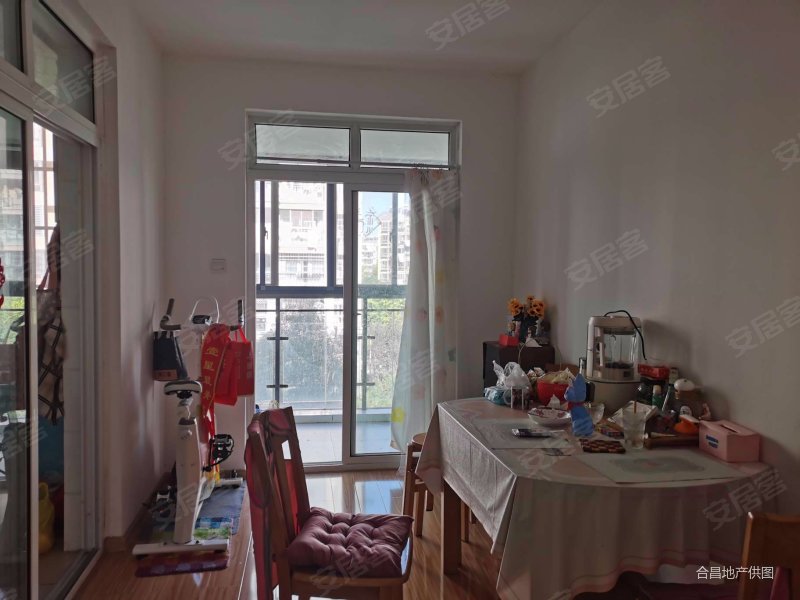 山水华庭   洋房配置    100平大两室