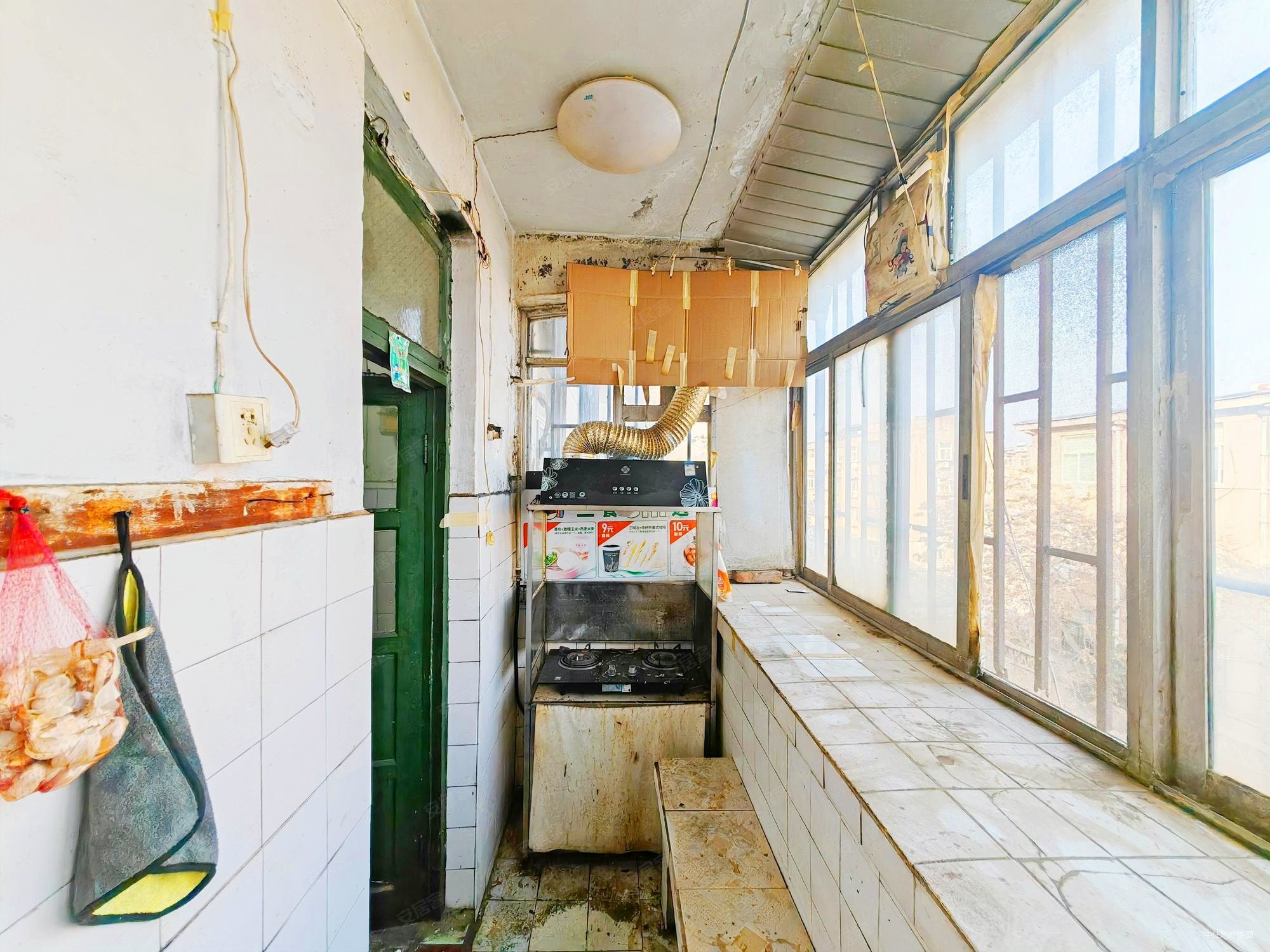 山大路135号院3室1厅1卫80.62㎡南北110万