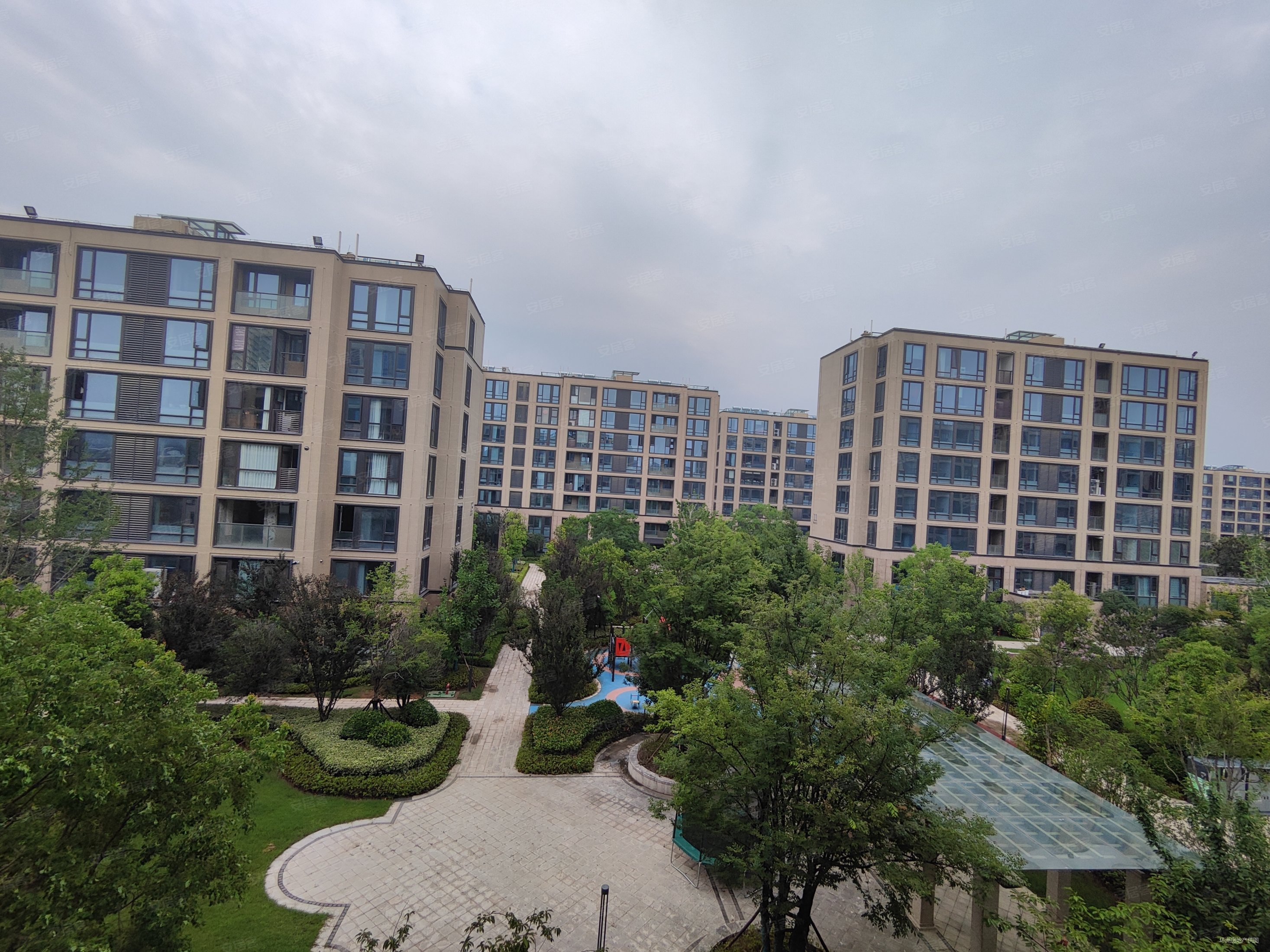 蓝城兰园大三室十米大阳台大平层游泳池