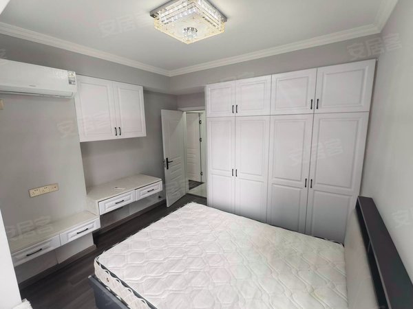 海宁长安镇农发区鸿翔东方郡豪华装修 3室2厅1卫 拎包入住出租房源真实图片