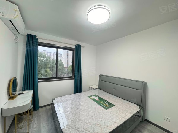 【多图】新凯城钟秀苑,泗泾租房,房东降价急租 佘山地铁站 精装两室一