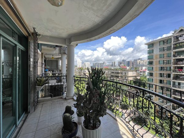 深圳福田香蜜湖香荔花园(三期)香荔花园(三期) 4室2厅2卫 配套齐全