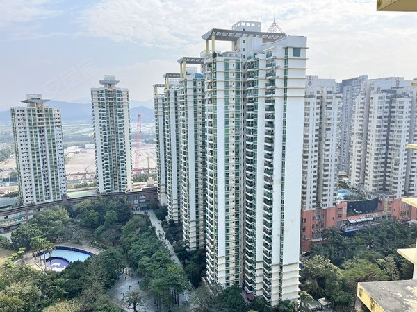 深圳福田皇岗皇御苑(二期)拎包入住,车位入学方便,皇御苑二期高层东南