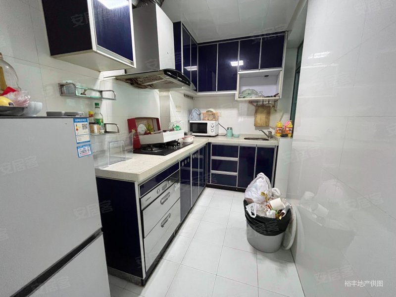 广州房产网>广州二手房>白云二手房>同和二手房>云裳丽影>800_600