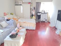 青岛市北台东假日公寓1室1卫精装双气家电家具齐全拎包住出租房源真实图片