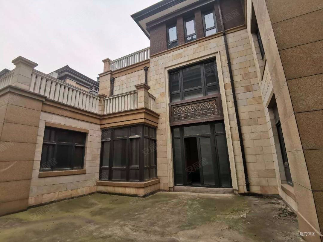 曲江公馆和园(别墅)5室2厅4卫445.82㎡南北2550万