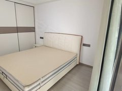 舟山定海城东街道檀南4楼2室1厅样样有豪华装修2500元可商量出租房源真实图片