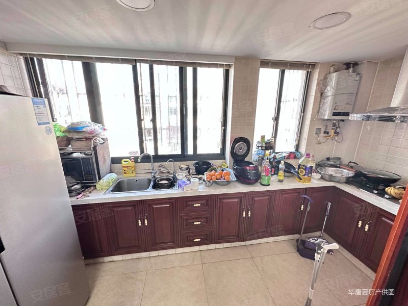 双卫格局 满五 南北通透 高楼层视野无遮挡 低密宜居,东方康德家园