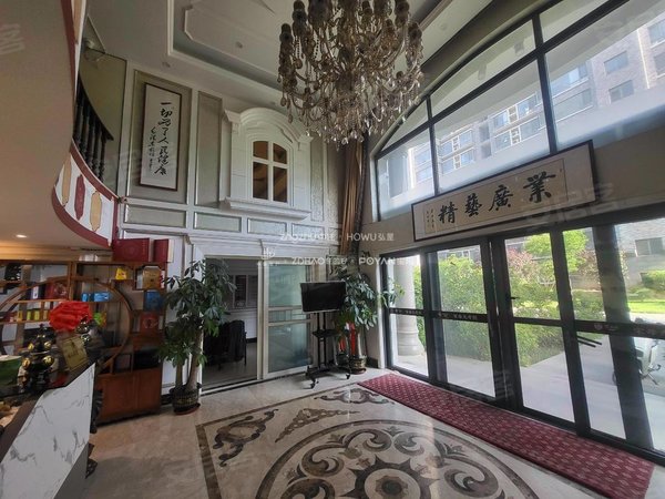 济南历下和平路大舜天成文化东路山大路大舜天成精装复式一楼!