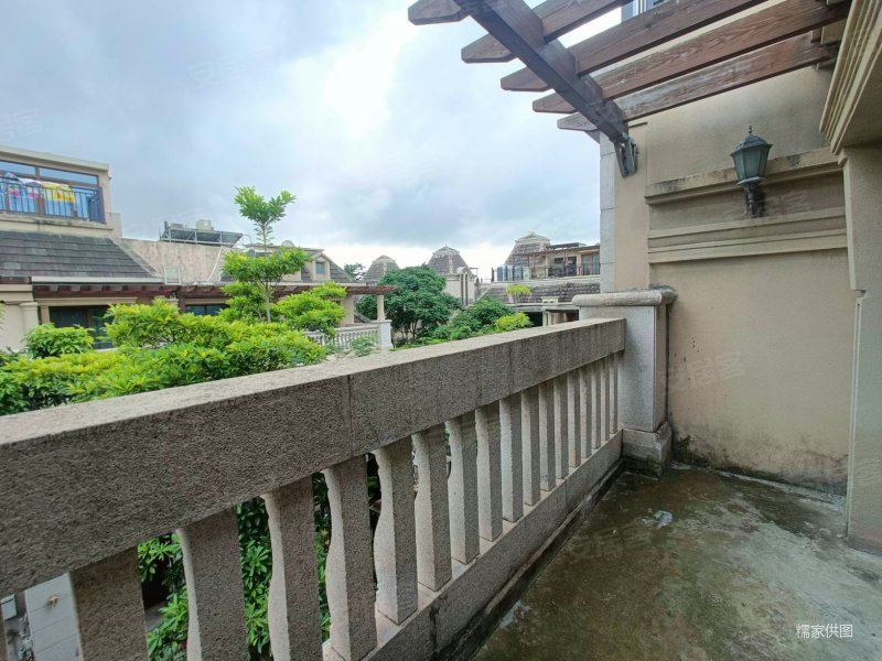 御景水岸,溪边联排四层别墅,前后院子,私家车库,诚意出售