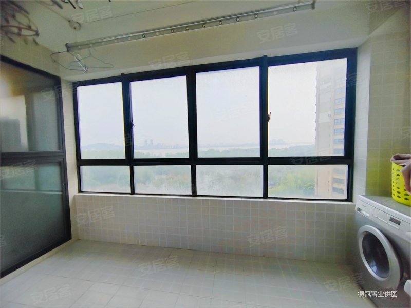 价格好谈!,威尼斯水城第三街区二手房,170万,3室2厅,1卫,111.