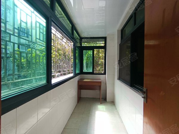 深圳罗湖布心布心花园(三区)布心花园新上89平三房降价急租,随时可