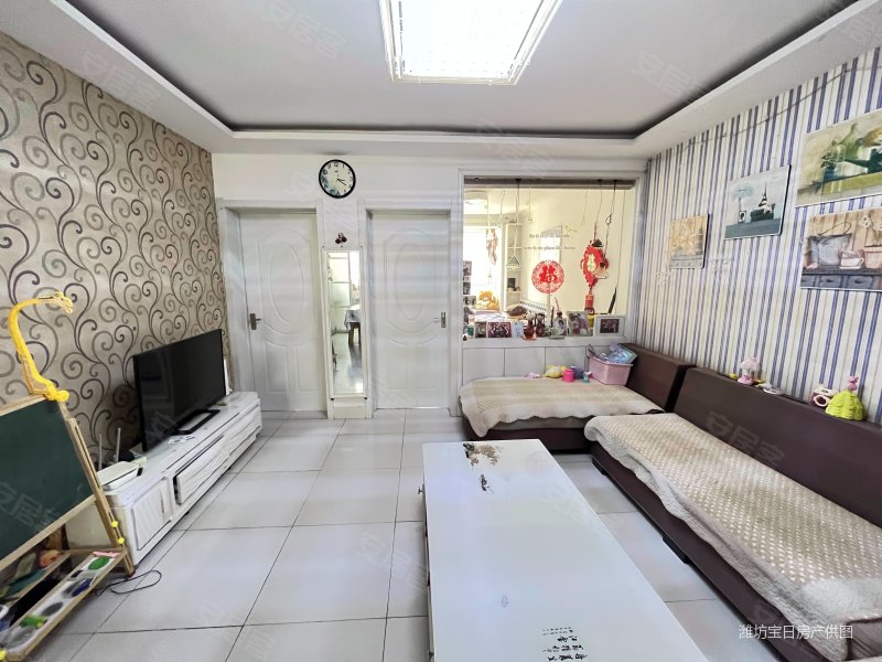 二楼带车库 精装三室 客厅带飘窗 随时看房,英轩西湖花园二手房,48万