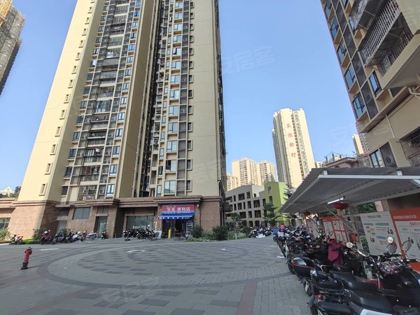 广州荔湾坑口东漖新村坑口地铁站 东漖新村3房2卫 精装修 家具齐全