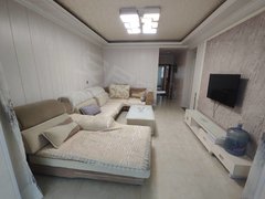 驻马店驿城丹尼斯皇家一里,爱家,喜盈门旁。雪松路,学院路。电梯精装三房出租房源真实图片