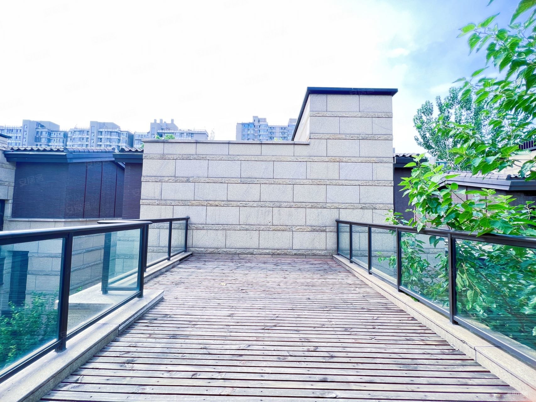 富力十号(别墅)5室3厅6卫479.04㎡南北7850万