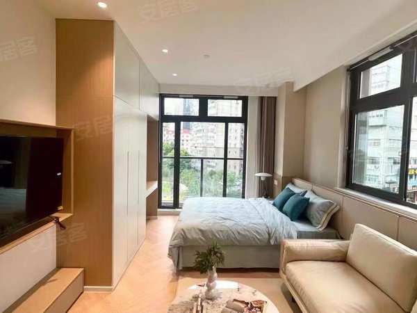 上海长宁北新泾虹桥中心大融城2号线好房源 整租无中介 独卫干湿分离