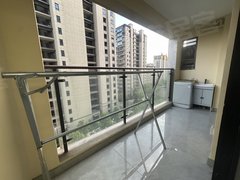 嘉兴南湖七星街道绿禾名邸两室整租民水民电包物业带车位随时可看出租房源真实图片
