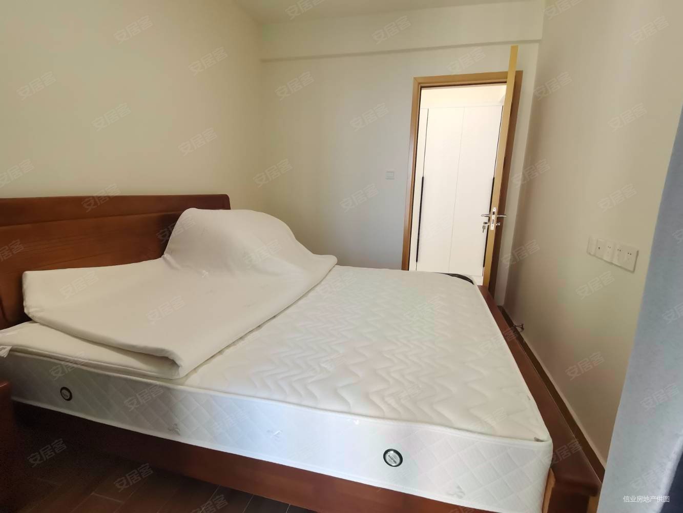 天赐上湾3室2厅2卫124㎡南110万