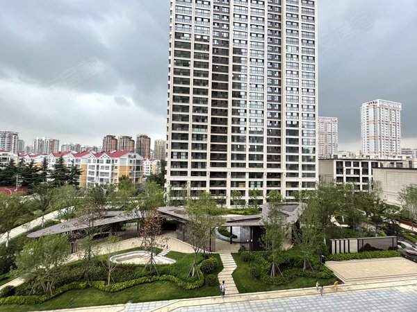 青岛崂山高科园华新园东宸府华新园东宸府 套三出租 可配车位和家具