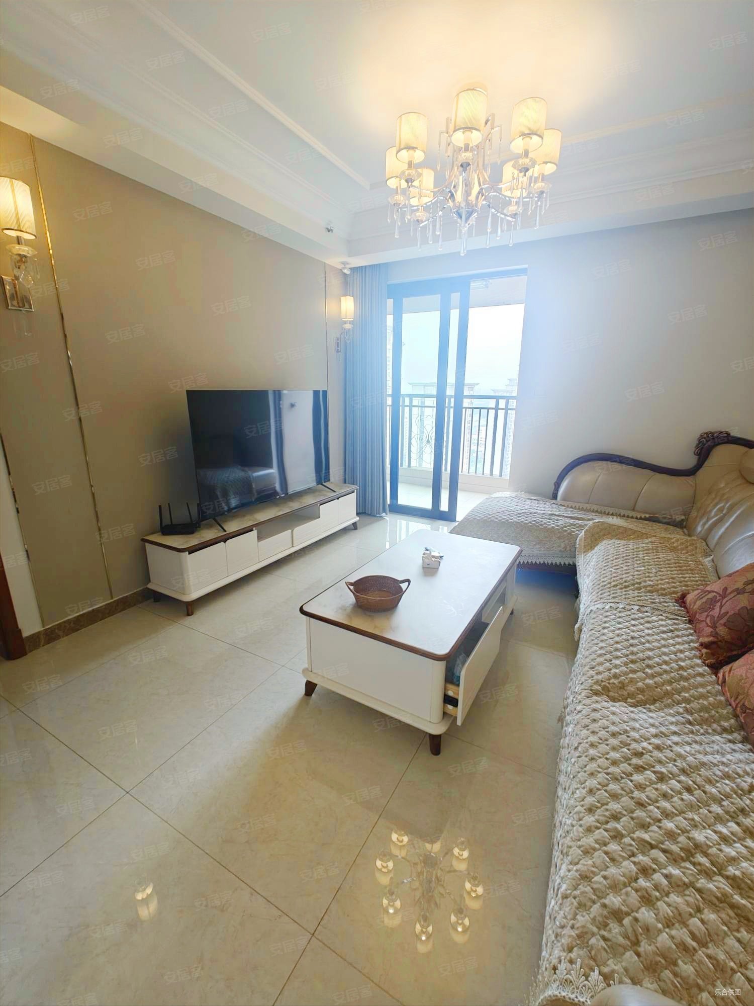 恒大西辰绿洲 商品住宅 带暖气 前后中庭 套四双卫 拎包入住