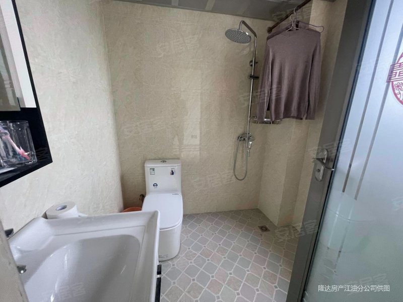 双卫生间 产权清晰 南北通透 带电梯 购物方便 中间好楼层,富生花园