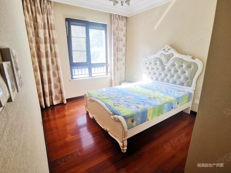 华新城一期珺庭 4室2厅2卫