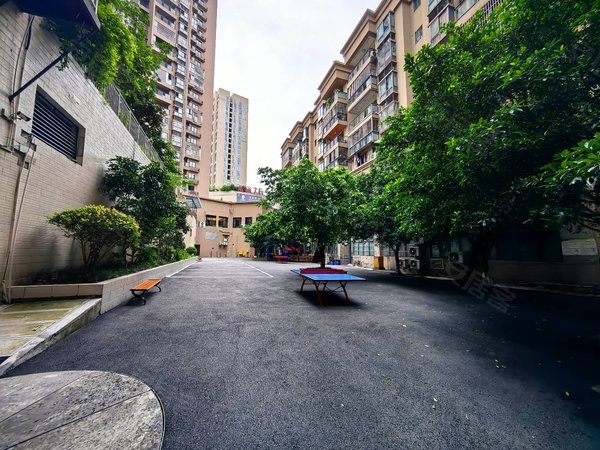 重庆合川合川宝龙城市广场中悦城尚城财富广场精装2房出租,家电齐全