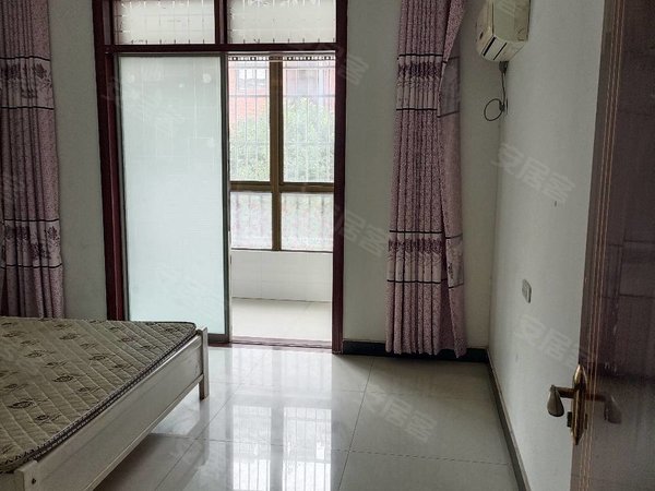 宿州泗县同辉广场锦绣华庭锦绣华庭三楼,三室,三个空调三个床11000年