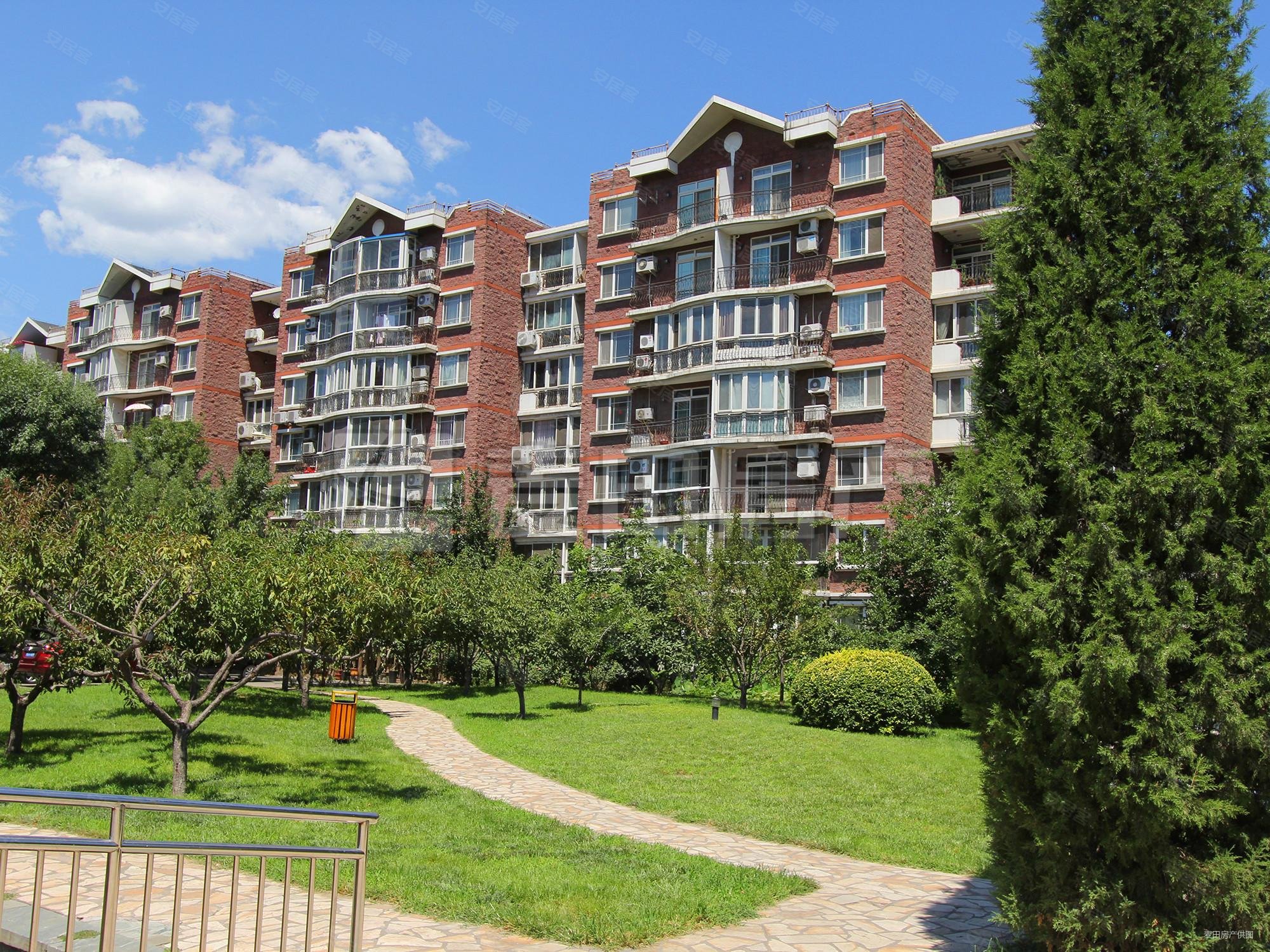 美丽园3室2厅2卫158.98㎡南北2000万