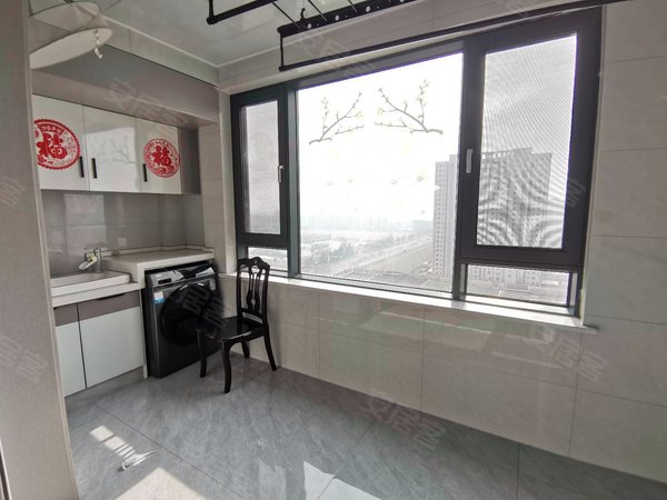 徐州丰县丰县城区紫薇花园(丰县)新城区 紫薇花园 三室 精装修 暖气房 家具家电齐全 价格低出租房源真实图片