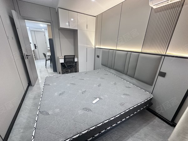 金华浦江县浦江城东一点红大道177号楼现场房東（无中介）压一付一，两室一厅，精装带电梯无物业好停车出租房源真实图片