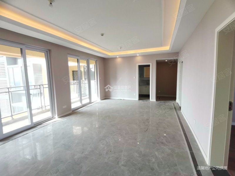 售价698万天慧城电梯中间楼层大套三双卫