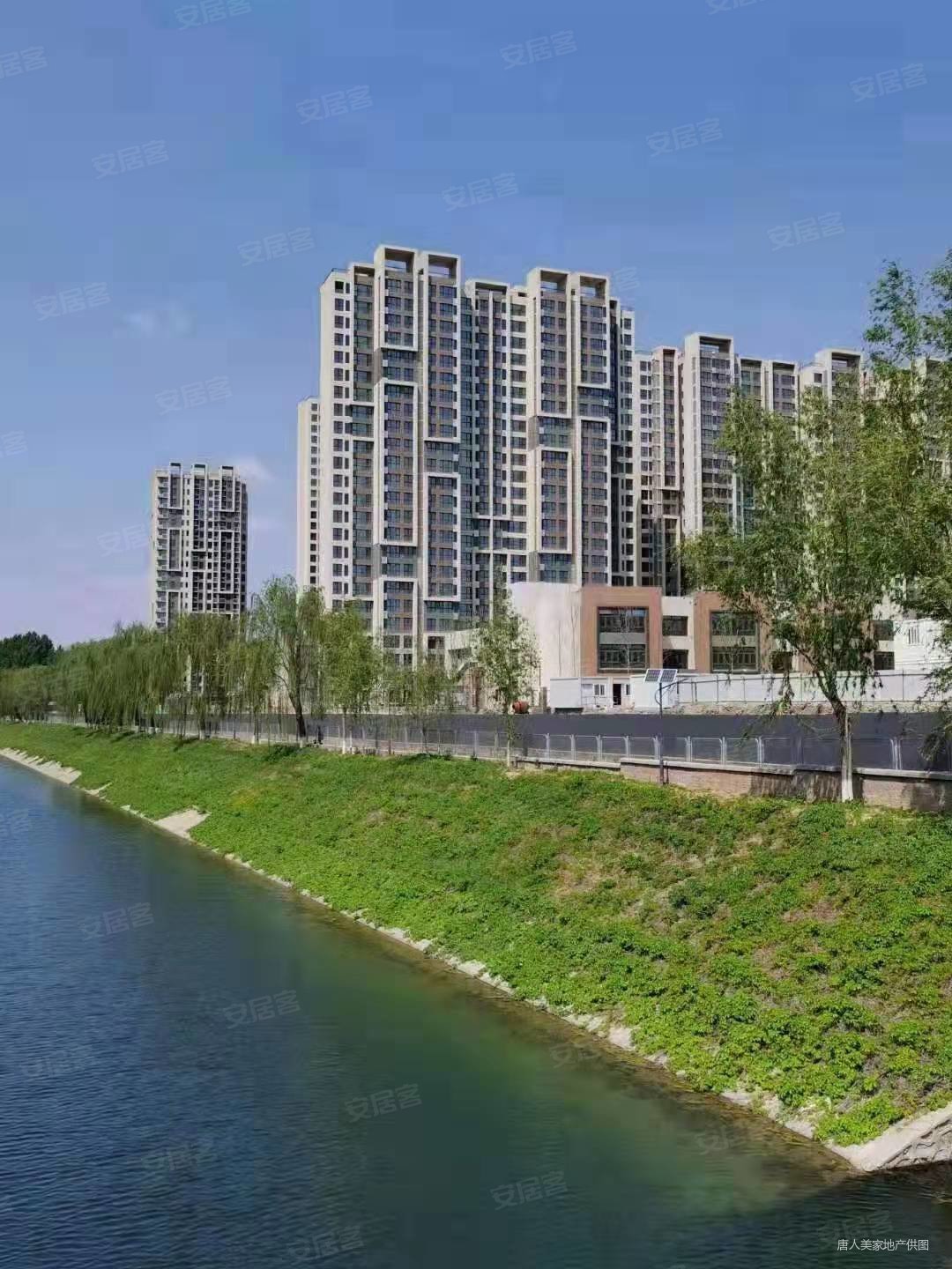 双泉嘉苑1室0厅1卫46㎡南303万