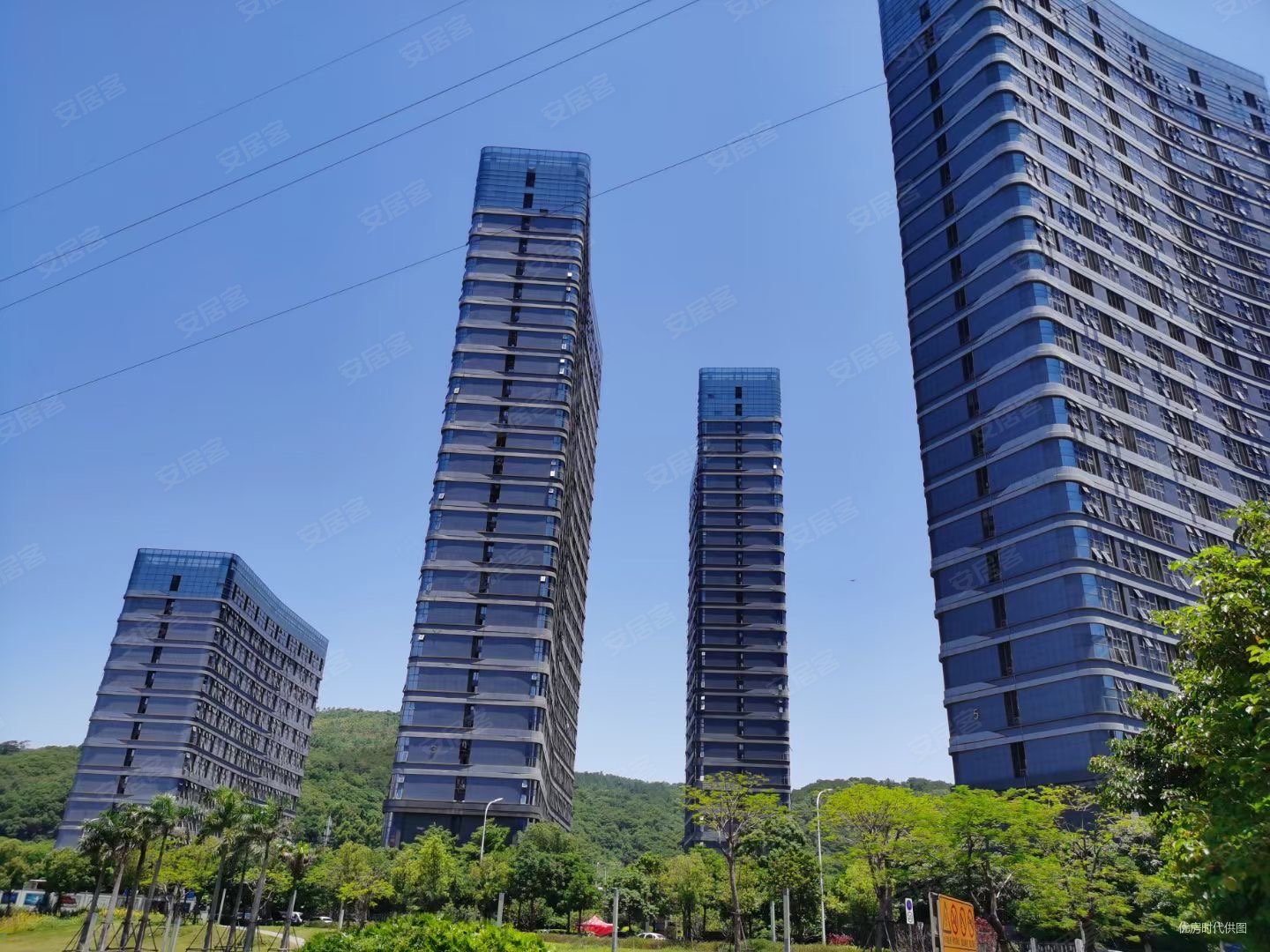 边套边套 海沧大桥首站 融信精装三房 看山看海 挑高5米,融信海上城