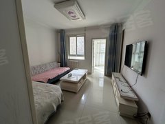 东平稻香街东平稻香南城区南城美境电梯两室一厅家具家电齐全拎包入住小区停车方便。出租房源真实图片