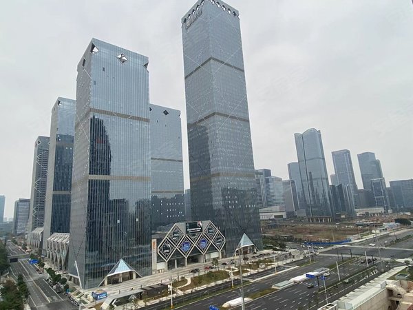 南宁良庆五象大道彰泰城(b区)五象总部基地 北投大厦 前海人寿旁 小区