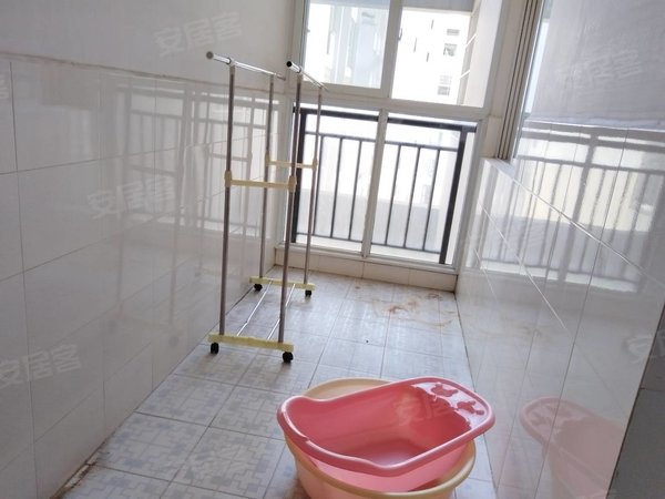 文山文山市新市医院龙景园市医院对面龙景园2室1厅 装修清秀带家具家电拎包入住出租房源真实图片