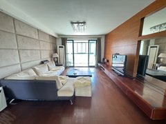 上海杨浦新江湾城新江湾城建德国际公寓两房两厅，南北通透，看房有钥匙出租房源真实图片