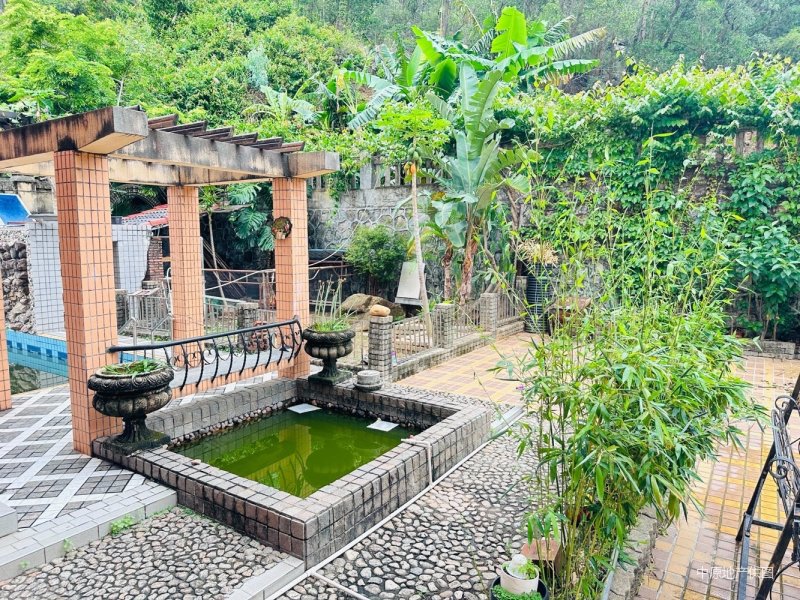 御海湾山庄5室2厅4卫486㎡西南1500万