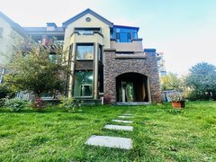 西宁城北三其萨尔斯堡900平米 独栋大别墅 带一亩大花园 4层 电梯入户出租房源真实图片