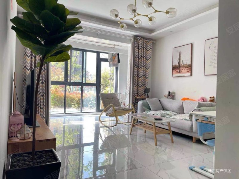 龙海骏景冶浦路99号2室2厅1卫891平方米