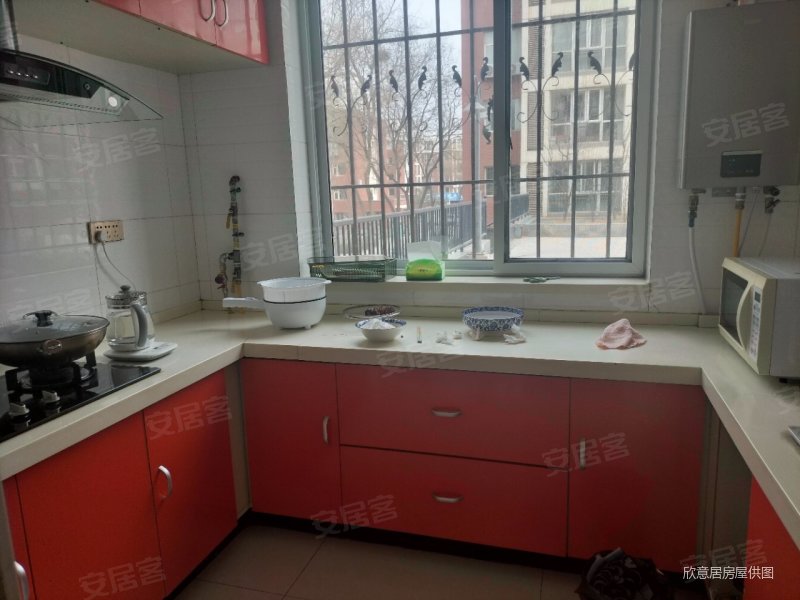 丽水家园1楼南北通透采光好房屋干净整洁