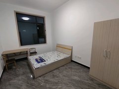 喀什喀什市喀什城区师苑小区 4室2厅2卫出租房源真实图片