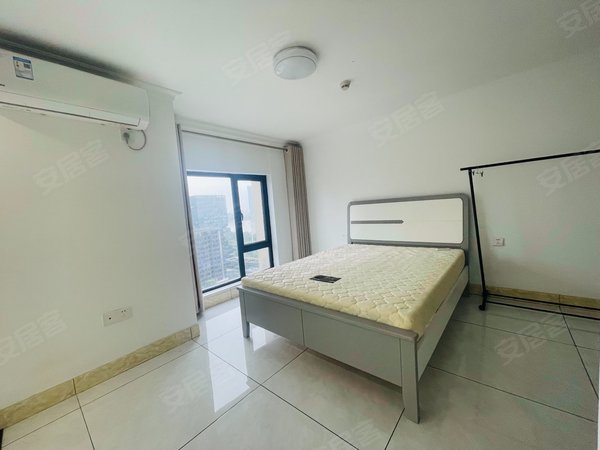 金洲租房,东南向江景房 金茂湾商住两用公寓 可明火厨房,南沙租房