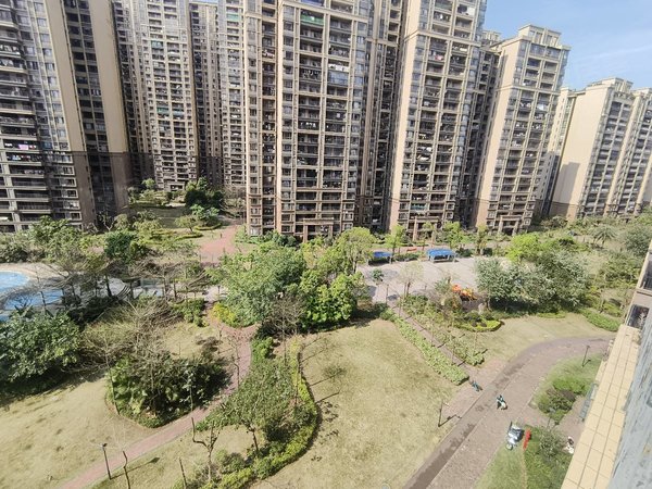 广州从化街口中心区珠光御景山水城山水城三房两卫 江景房 租1600出租