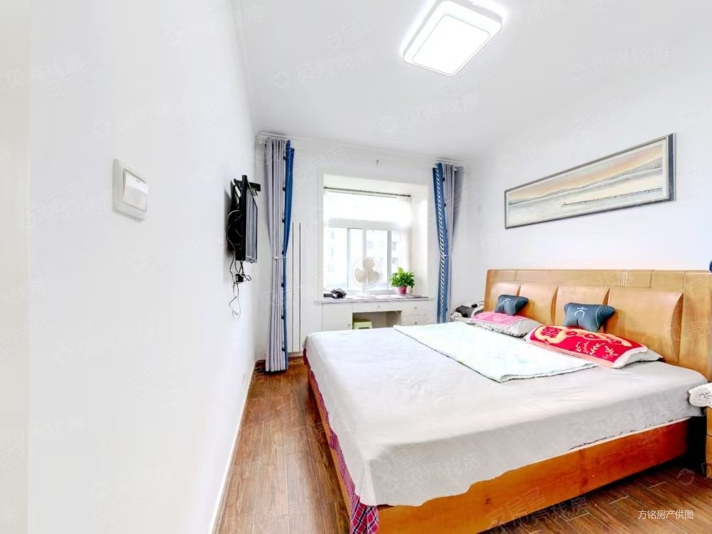 云龙华府 大三室采光好视野好业主诚心出售