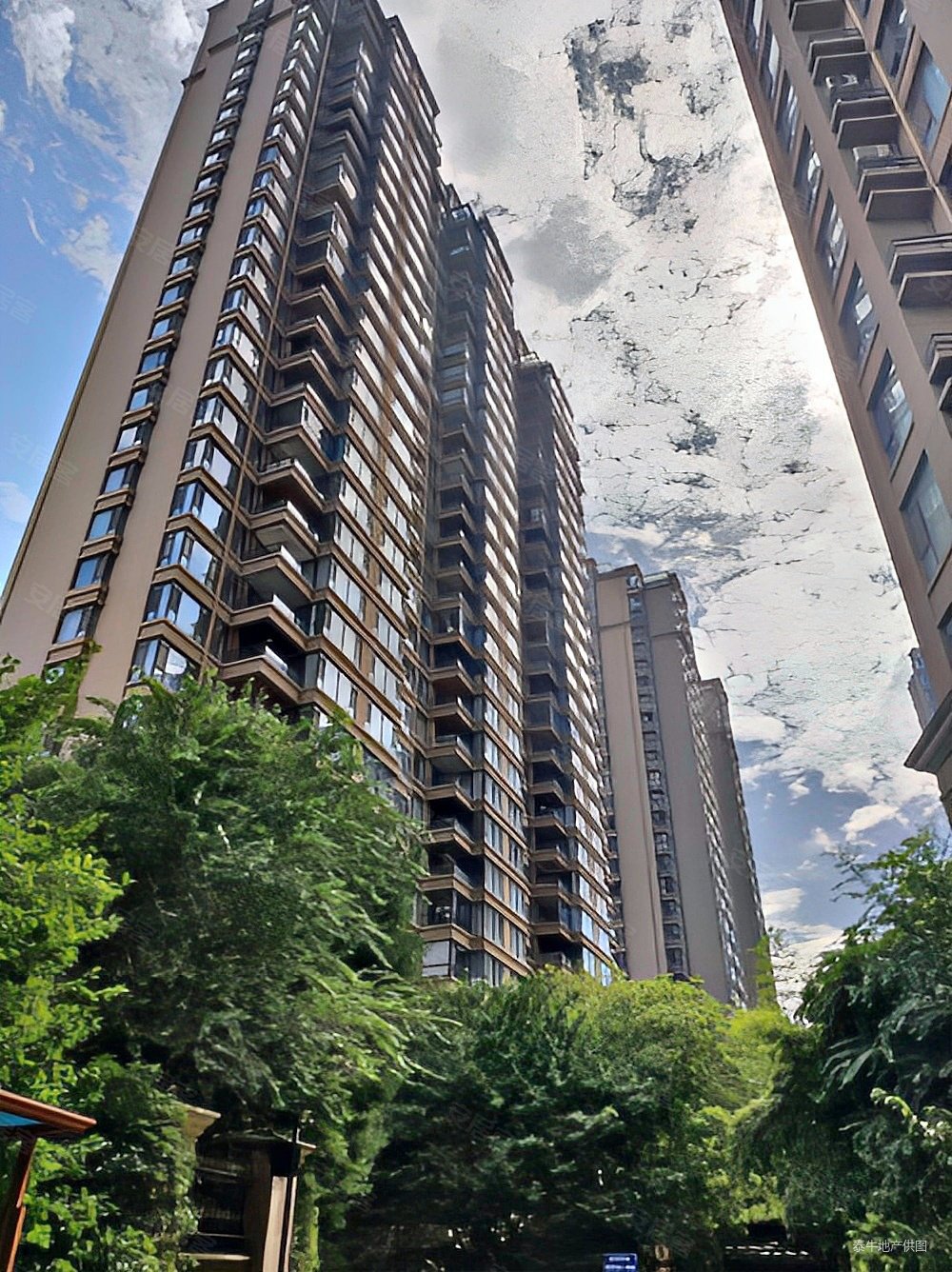 咸阳湖外滩一号地铁口精装修拎包入住户型好