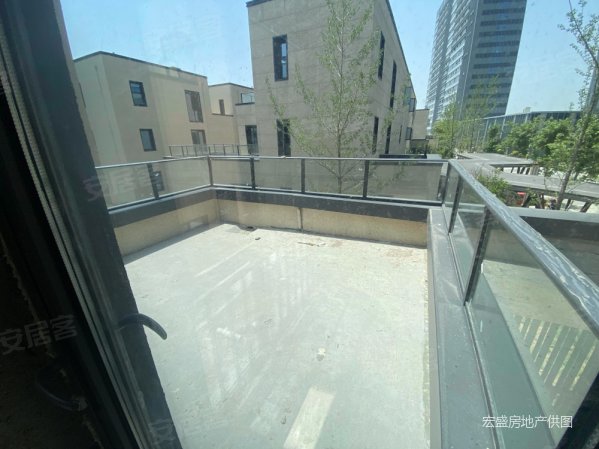 绿城梦想小镇4室2厅2卫131.55㎡南北175万